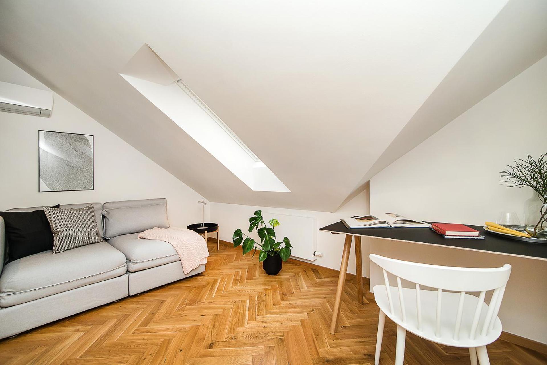 Large And Modern Apartment In The Heart Of Prag Exterior foto